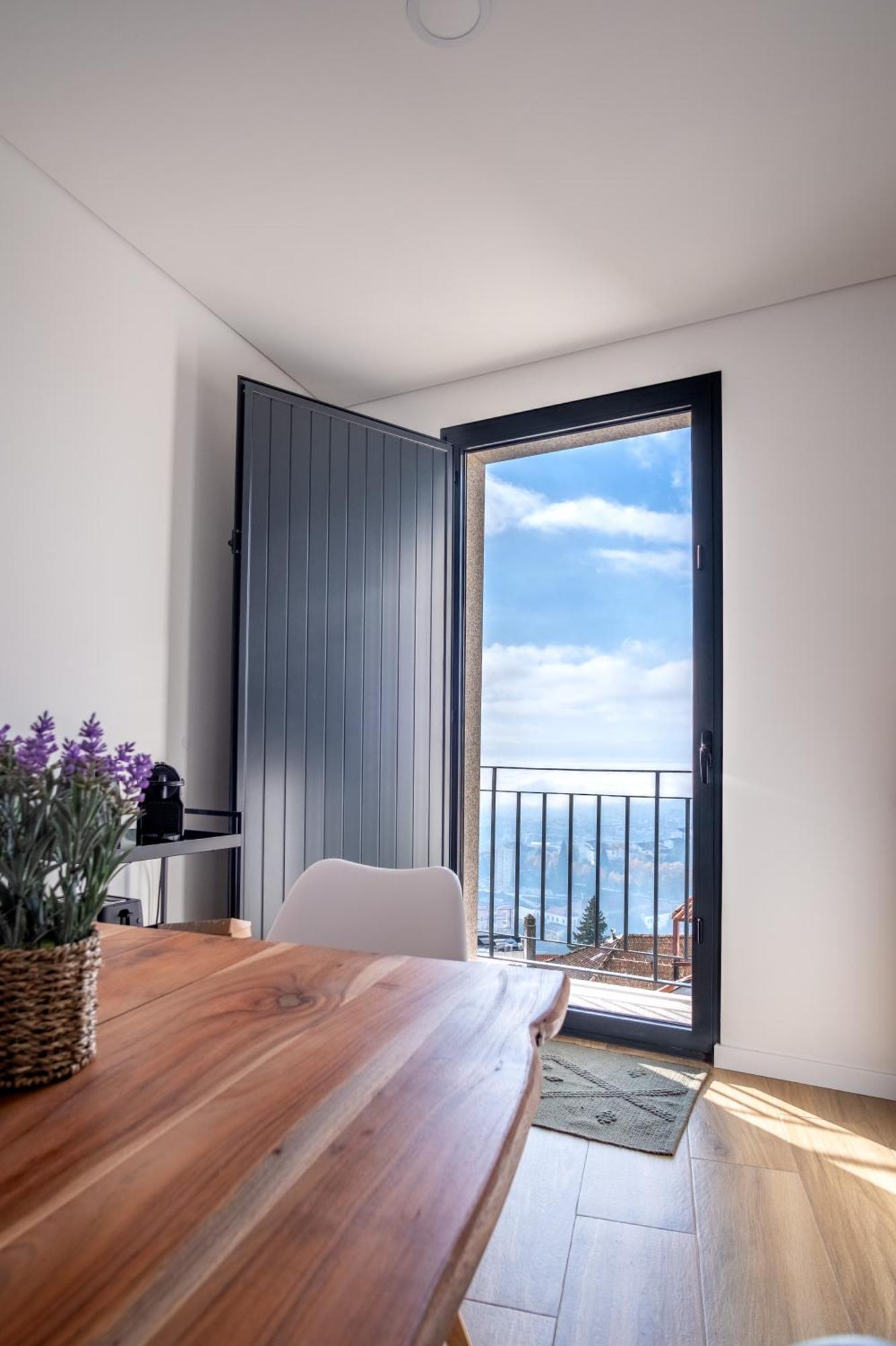 Apartamentos Do Mercado Ковильян Экстерьер фото