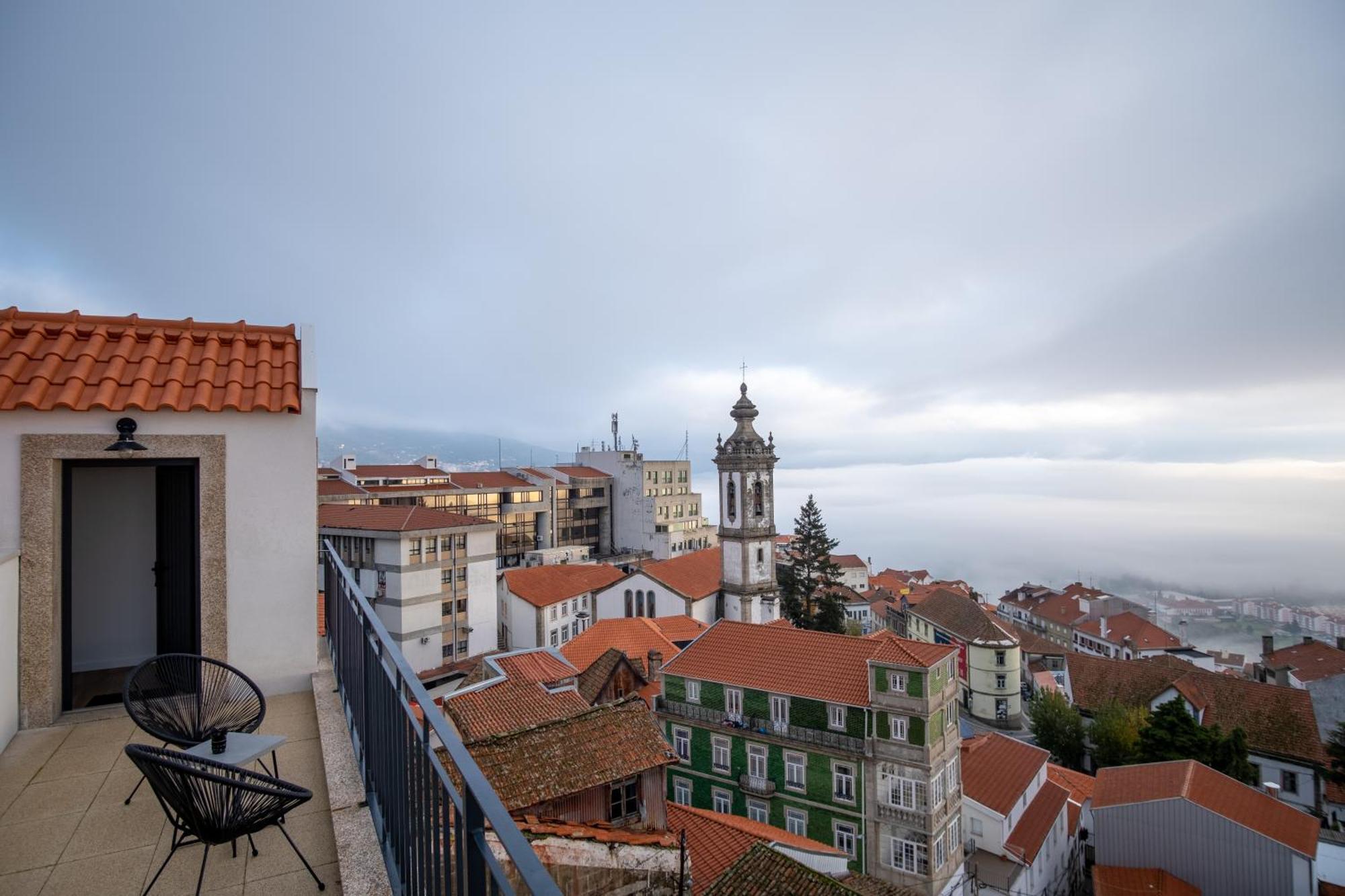 Apartamentos Do Mercado Ковильян Экстерьер фото